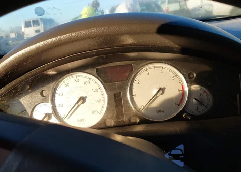 2005 Chrysler 300C z USA, uszkodzony, nr VIN 2C3JA63HX5H572237